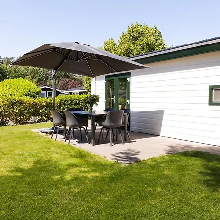 In Brabant With Spacious Garden Chalet *