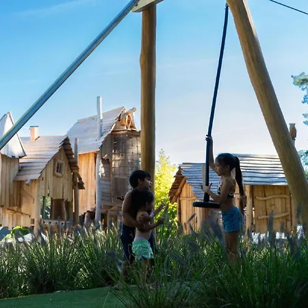 In Brabant With Spacious Garden 木屋 费尔德霍芬