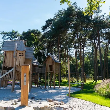 In Brabant With Spacious Garden 木屋 费尔德霍芬