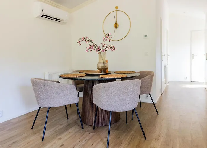 In Brabant With Spacious Garden شاليه *