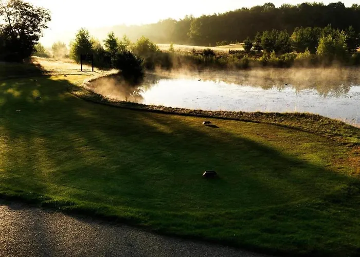 In Brabant With Spacious Garden شاليه *